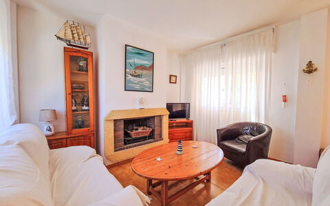 La Galera: Mobilia, Interior Design, Legna, Pavimentazione, Pavimento, Camera, Divano, Soffitto, Soggiorno, Illuminazione