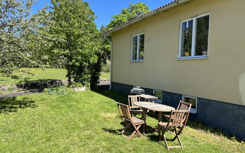 Skolhuset: Erba, Arbusto, Casa, Villetta, Lotto, Giardino, Prato, Casa, Groundcover