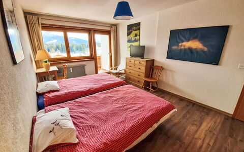 Crans-Léman 5: Legna, Mobilia, Casa, Camera, Appartamento, Camera Da Letto, Letto, Lenzuolo, Bedding, Latifoglie