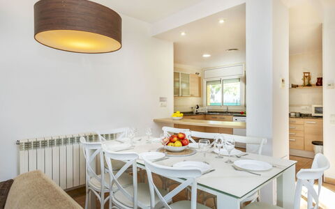 Urb Las Tres Calas: Appartamento, Urban Design, Balcone, Condominio, Alluminio, Attico