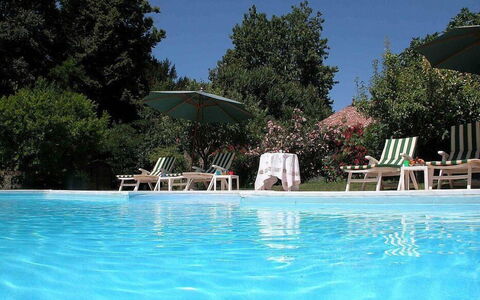 Villa Castellani: Piscina, Blu, Mobili Da Esterno, Mobilia, Estate, Ricorrere, Ombrello, Lettino, Sedia, Tempo Libero