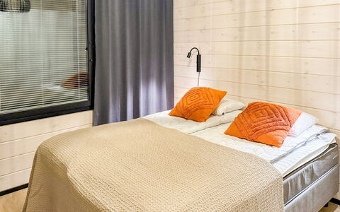Saanan Taika: Foglia, Vegetazione, Arbusto, Giardino, Comunita 'Impianto, Landscaping, Woody Impianto, Prato, Shade, Cortile