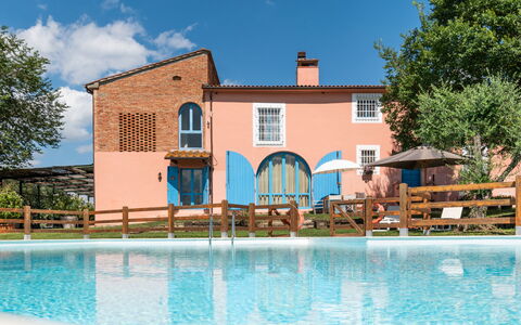 Agriturismo le Due Querce: Mobili Da Esterno, Estate, Ombrello, Hacienda, Giardino, Cortile, Sedia, Villa, Tavolo Esterno, Agriturismo