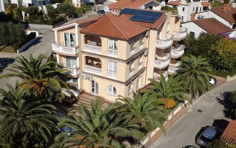 Pula 190: Mobilia, Mobili Da Esterno, Tavolo, Sedia, Tavolo Esterno, Giardino, Cucina & Sala Da Pranzo Tavolo, Terrazza, Ristorante, Vaso Di Fiori
