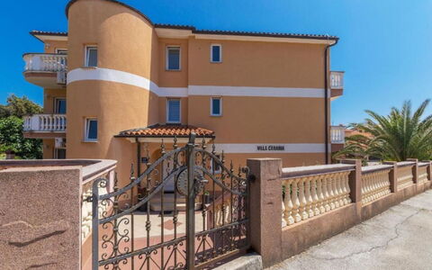 Pula 190: Mobilia, Mobili Da Esterno, Tavolo, Sedia, Tavolo Esterno, Giardino, Cucina & Sala Da Pranzo Tavolo, Terrazza, Ristorante, Vaso Di Fiori