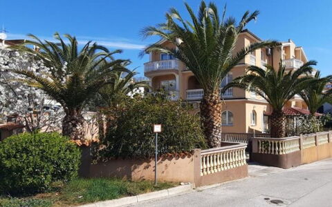 Pula 190: Mobilia, Mobili Da Esterno, Tavolo, Sedia, Tavolo Esterno, Giardino, Cucina & Sala Da Pranzo Tavolo, Terrazza, Ristorante, Vaso Di Fiori