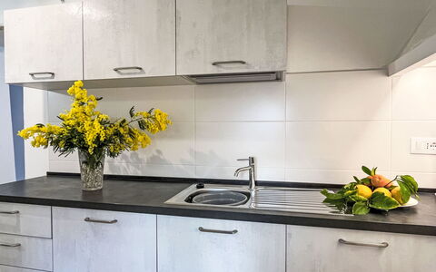 Cà Ninin de Bernà: Mobilia, Mobili Da Esterno, Tavolo, Sedia, Tavolo Esterno, Giardino, Cucina & Sala Da Pranzo Tavolo, Terrazza, Ristorante, Vaso Di Fiori