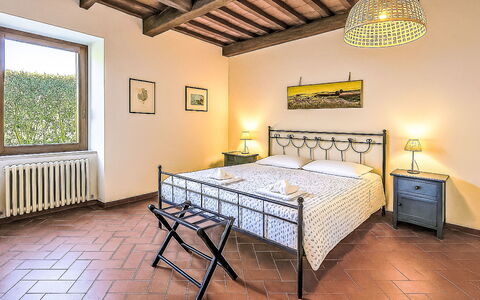 Il Canto dei Merli: Mobilia, Camera, Letto, Camera Da Letto, Cornice, Telaio Del Letto, Hotel, Villa, Bedding, Lampada