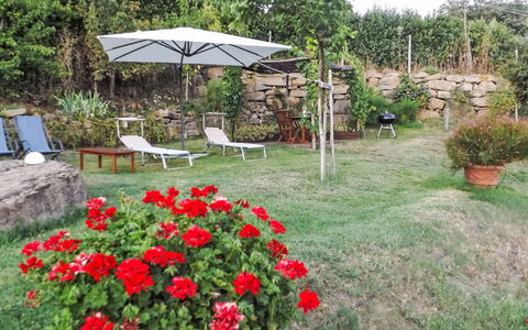 Il Canto dei Merli: Mobilia, Mobili Da Esterno, Tavolo, Sedia, Tavolo Esterno, Giardino, Cucina & Sala Da Pranzo Tavolo, Terrazza, Ristorante, Vaso Di Fiori
