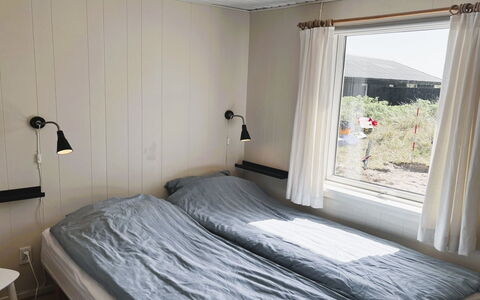 Monna - from the Sea: Legna, Mobilia, Pavimento, Pavimentazione, Camera Da Letto, Interior Design, Letto, Lenzuolo, Camera, Bedding