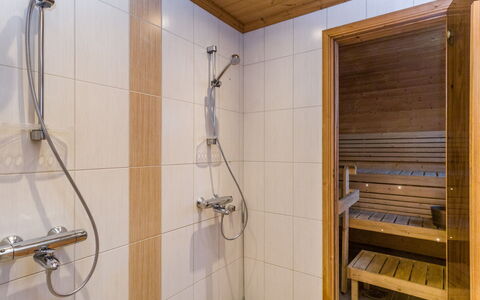 Pankamaa 12: Pavimentazione, Legna, Pavimento, Interior Design, Idraulico Fixture, Soffitto, Idraulico, Camera, Bagno, Color Legno