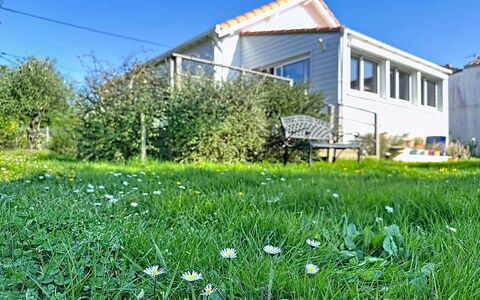 Les Rainettes: Erba, Arbusto, Casa, Casa, Lotto, Prato, Villetta, Giardino