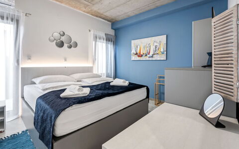 The Tinel: Interior Design, Mobilia, Pavimento, Pavimentazione, Camera Da Letto, Soffitto, Appartamento, Letto, Camera, Bedding