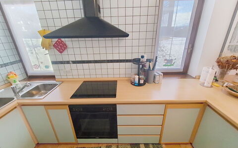 Casa Sofia: Cucina, Legna, Pavimentazione, Interior Design, Elettrodomestico Da Cucina, Controsoffitto, Apparecchio Major, Cucina Stufa, Pavimento, Stufa A Gas