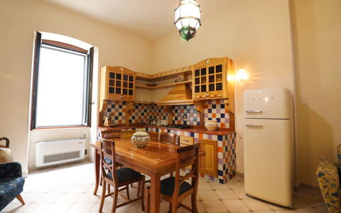 Cariddi Dimora Otranto: Interior Design, Pavimentazione, Cucina, Legna, Pavimento, Mobilia, Controsoffitto, Soffitto, Camera, Cabinetry