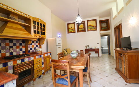 Cariddi Dimora Otranto: Pavimentazione, Interior Design, Mobilia, Cucina, Legna, Pavimento, Cabinetry, Controsoffitto, Soffitto, Camera