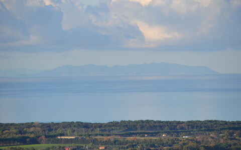 Villa Bolgheri Vermentino Castagneto Carducci: Cielo, Blu, Giorno, Risorse Idriche, Orizzonte, Nube, Fenomeno Atmosferico, Ecoregione, Costiera E Morfologie Oceanic, Mare