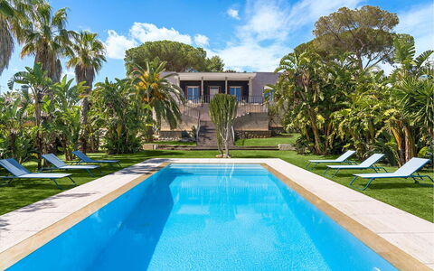 Villa Rebecca: Blu, Piscina, Ricorrere, Eco Hotel, Estate, Tempo Libero, Villa, Landscaping, Hacienda, Lettino