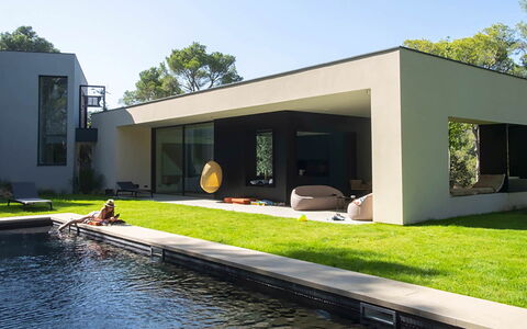 Villa Bamby: Casa, Zona Residenziale, Giardino, Prato, Estate, Landscaping, Shade, Backyard, Cortile, Agriturismo