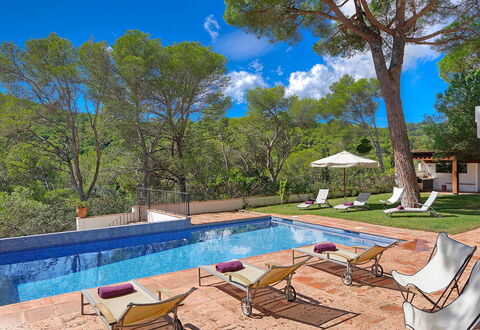 Villa Cassiopea: Piscina, Ricorrere, Mobili Da Esterno, Shade, Giardino, Eco Hotel, Lettino, Landscaping, Villa, Backyard