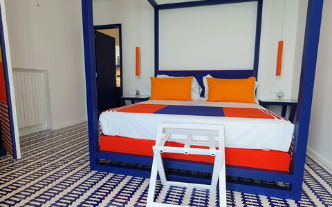 Casa Blue Dream: Interior Design, Mobilia, Sedia, Camera Da Letto, Letto, Bedding, Hotel