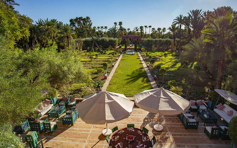 Villa the Garden: Giardino, Ricorrere, Landscaping, Giardino Botanico, Eco Hotel, Shade, Hacienda, Cortile, Sedia