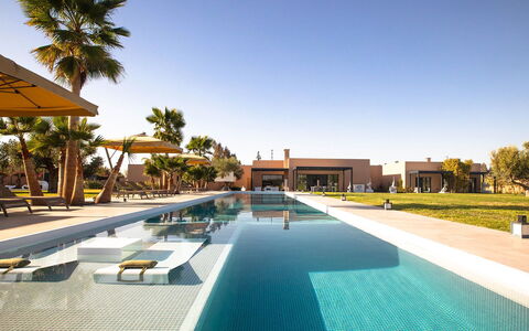 Villa Jamalu: Piscina, Ricorrere, Eco Hotel, Estate, Shade, Villa, Hacienda, Hotel, Landscaping