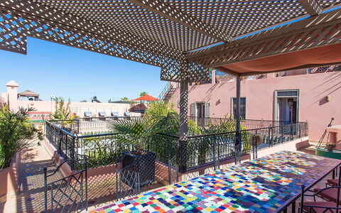 Riad Special: Balcone, Sedia, Design, Eco Hotel, Mobili Da Esterno, Cortile, Pianta Della Casa, Struttura Esterna