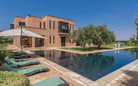 Villa Portraits: Architettura, Piscina, Casa, Estate, Riflessione, Reflecting Pool, Dimora, Villa, Landscaping, Hacienda