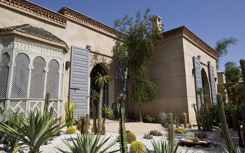 Villa Orange Trees: Arbusto, Estate, Landscaping, Hacienda, Giardino, Shade, Dimora, Cortile, Design