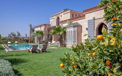 Villa Orange Trees: Piscina, Ricorrere, Estate, Hacienda, Dimora, Cortile, Terme, Villa, Eco Hotel, Giardino