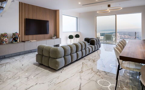 Villa Shelly: Mobilia, Interior Design, Pavimentazione, Parete, Pavimento, Legna, Soffitto, Soggiorno, Tavolo, Illuminazione