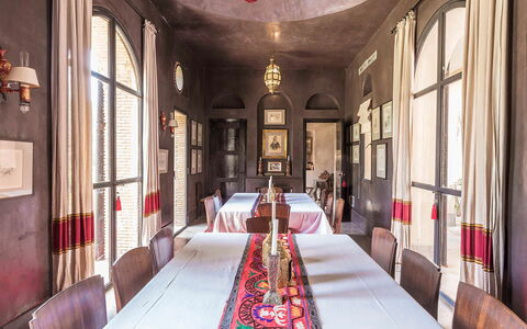 Villa Zagar: Mobilia, Interior Design, Pavimentazione, Tavolo, Sedia, Soffitto, Pavimento, Sala Da Pranzo, Illuminazione, Cucina & Sala Da Pranzo Tavolo