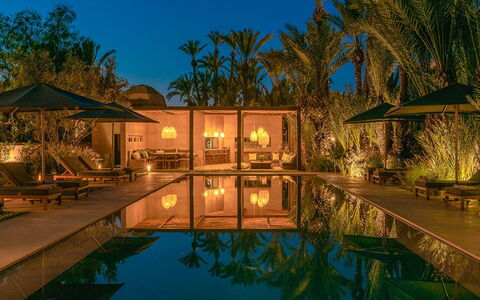 Dar Sun: Piscina, Ricorrere, Mobili Da Esterno, Eco Hotel, Hacienda, Riflessione, Shade, Lettino, Estate