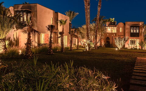 Dar Sun: Ricorrere, Hacienda, Landscaping, Estate, Giardino, Paesaggio Di Illuminazione, Eco Hotel, Piscina, Villa