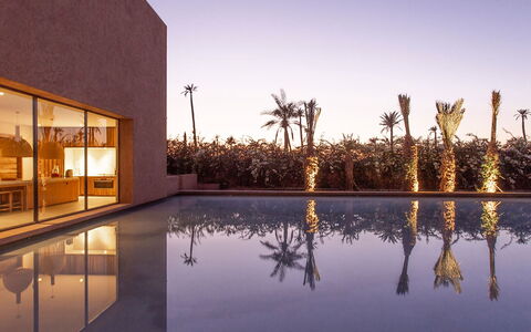 Villa Palmeraie: Architettura, Piscina, Materiale Composito, Casa, Ricorrere, Riflessione, Estate, Eco Hotel, Reflecting Pool