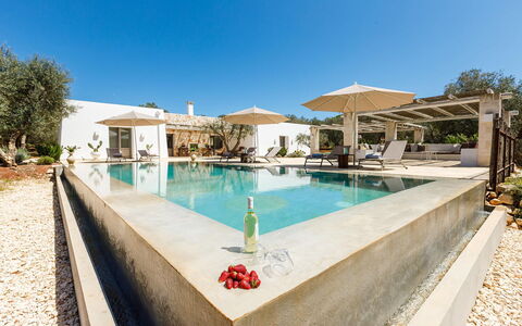 Villa Olivella: Piscina, Ricorrere, Estate, Shade, Eco Hotel, Villa, Hacienda, Landscaping, Mobili Da Esterno, Lettino