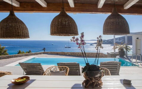 Villa Sonia: Mobilia, Ricorrere, Mobili Da Esterno, Shade, Piscina, Sedia, Eco Hotel, Tempo Libero, Villa, Vaso Di Fiori