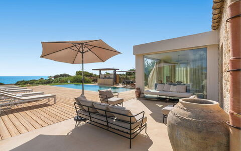 Villa Smeralda: Ricorrere, Costiera E Morfologie Oceanic, Costa, Estate, Mare, Mobili Da Esterno, Piscina, Riva, Tropici, Ombrello