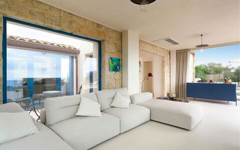 Villa Smeralda: Pavimentazione, Pavimento, Mobilia, Interior Design, Architettura, Appartamento, Casa, Divano, Soggiorno