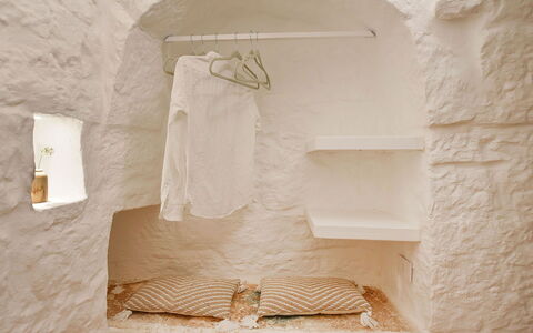 Trulli Fontana: Parete, Soffitto, Camera, Biancheria, Camera Da Letto, Materiali Naturali, Bedding, Gesso, Lenzuolo, Lampada