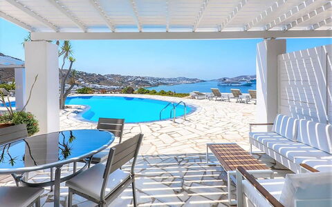 Apartment Rose 1: Blu, Piscina, Ricorrere, Mare, Appartamento, Sedia, Mobili Da Esterno, Costa, Hotel, Eco Hotel