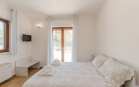 Villa Il Gelsomino: Legna, Interior Design, Pavimentazione, Pavimento, Casa, Soffitto, Camera, Camera Da Letto, Letto, Appartamento