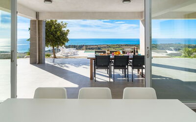 Villa Lily