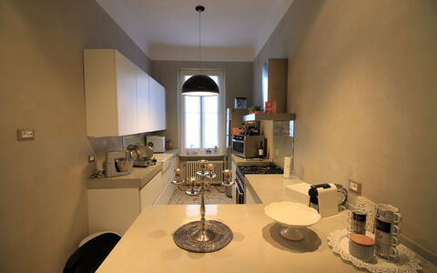 Letizia: Interior Design, Mobilia, Soffitto, Pavimentazione, Illuminazione, Lampada, Controsoffitto, Pavimento, Cucina, Camera