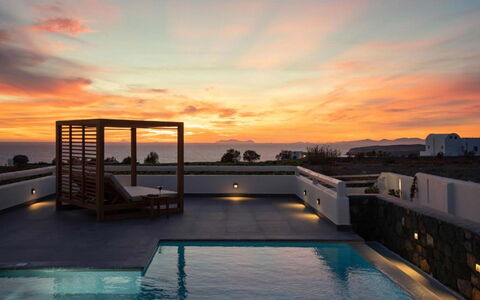 Golden Sunset Villa: Crepuscolo, Piscina, Afterglow, Tramonto, Ricorrere, Alba, Sera, Mobili Da Esterno, Red Sky Alla Mattina, Eco Hotel