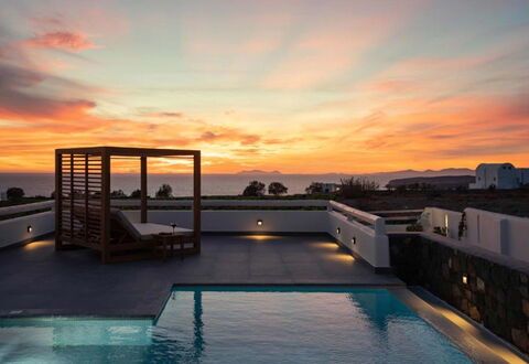 Golden Sunset Villa: Crepuscolo, Piscina, Afterglow, Tramonto, Ricorrere, Alba, Sera, Mobili Da Esterno, Red Sky Alla Mattina, Eco Hotel
