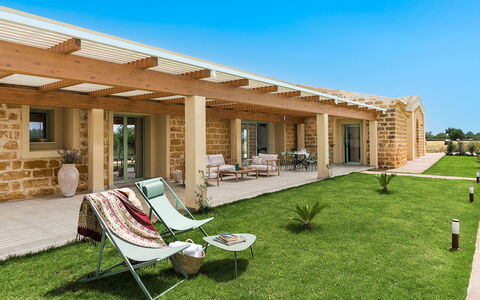 Villa Clemente: Casa, Estate, Shade, Giardino, Prato, Landscaping, Agriturismo, Cortile, Villa, Cortile