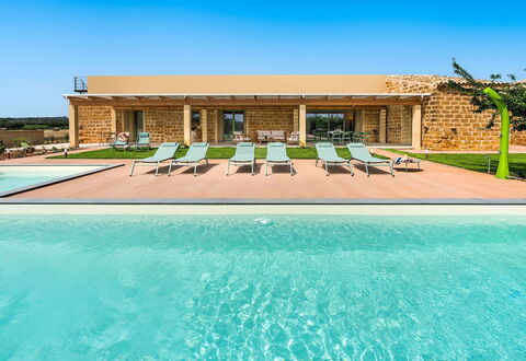 Villa Clemente: Piscina, Ricorrere, Hotel, Villa, Cortile