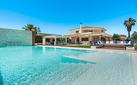 Villa Agorà: Piscina, Blu, Ricorrere, Tempo Libero, Eco Hotel, Materiale Composito, Estate, Villa, Hotel, Dimora